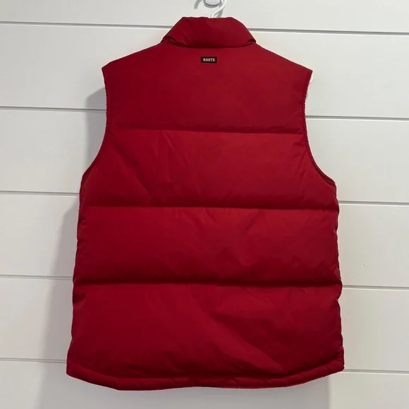 Roots men's red duck down & feather filled zip and snap closure vest size M - Picture 2 of 16